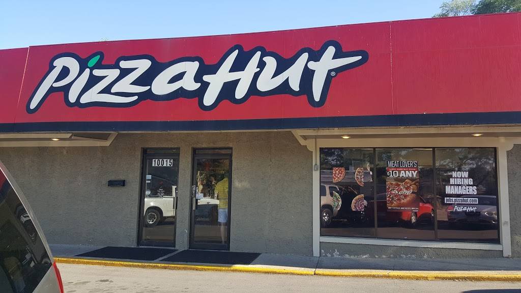 Pizza Hut | meal delivery | 10015 E 67th St, Raytown, MO 64133, USA | 8167439112 OR +1 816-743-9112