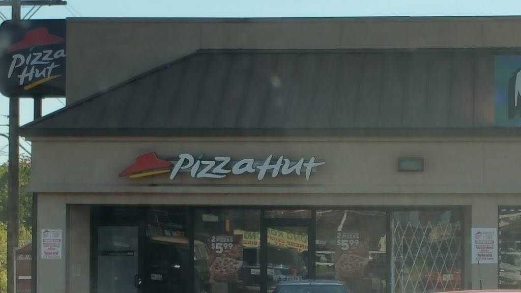 Pizza Hut | meal takeaway | 6410 Charlotte Pike #117, Nashville, TN 37209, USA | 6153531900 OR +1 615-353-1900