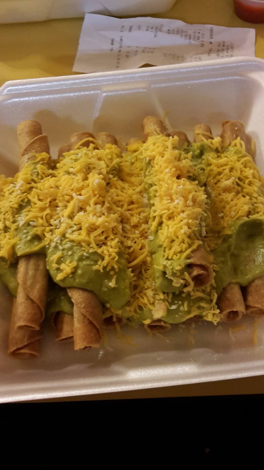 Jilbertos Taco Shop | restaurant | 15265 CA-76, Pauma Valley, CA 92061, USA | 7607423683 OR +1 760-742-3683