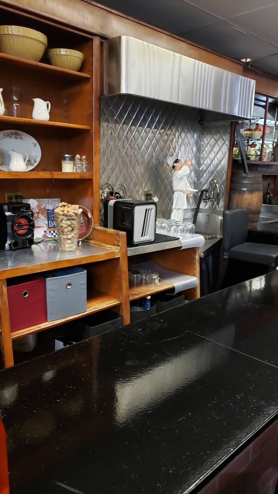 Casa Di Longobardi Ristorante & Pizzeria | restaurant | 4755 Co Rd 55, Swan Lake, NY 12783, USA | 8457479190 OR +1 845-747-9190