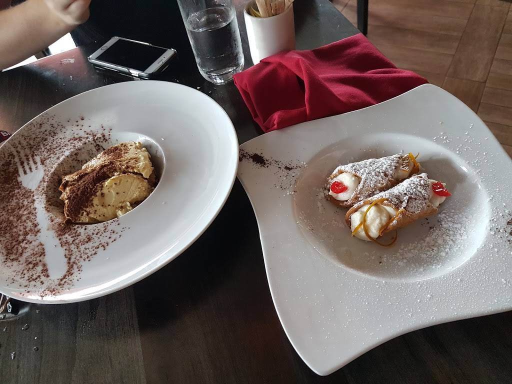 Rib Crib | restaurant | 106 Lakeport Rd, St. Catharines, ON L2N 4R1, Canada | 9059341231 OR +1 905-934-1231