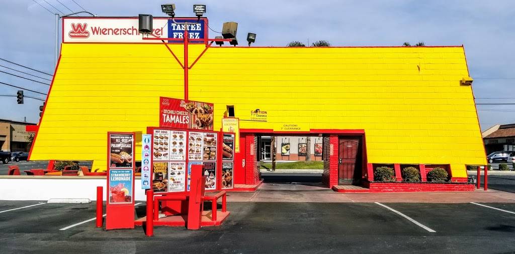 Wienerschnitzel | restaurant | 13872 Goldenwest St, Westminster, CA 92683, USA | 7148912382 OR +1 714-891-2382