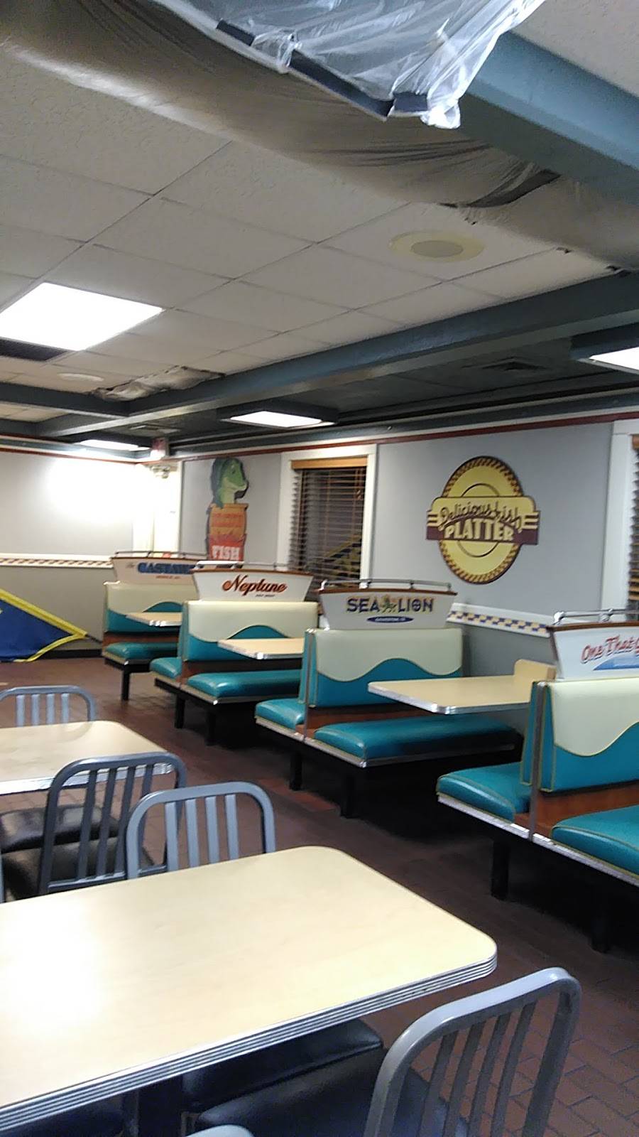 Long John Silvers | restaurant | 2904 N Navarro St, Victoria, TX 77901, USA | 3612374982 OR +1 361-237-4982