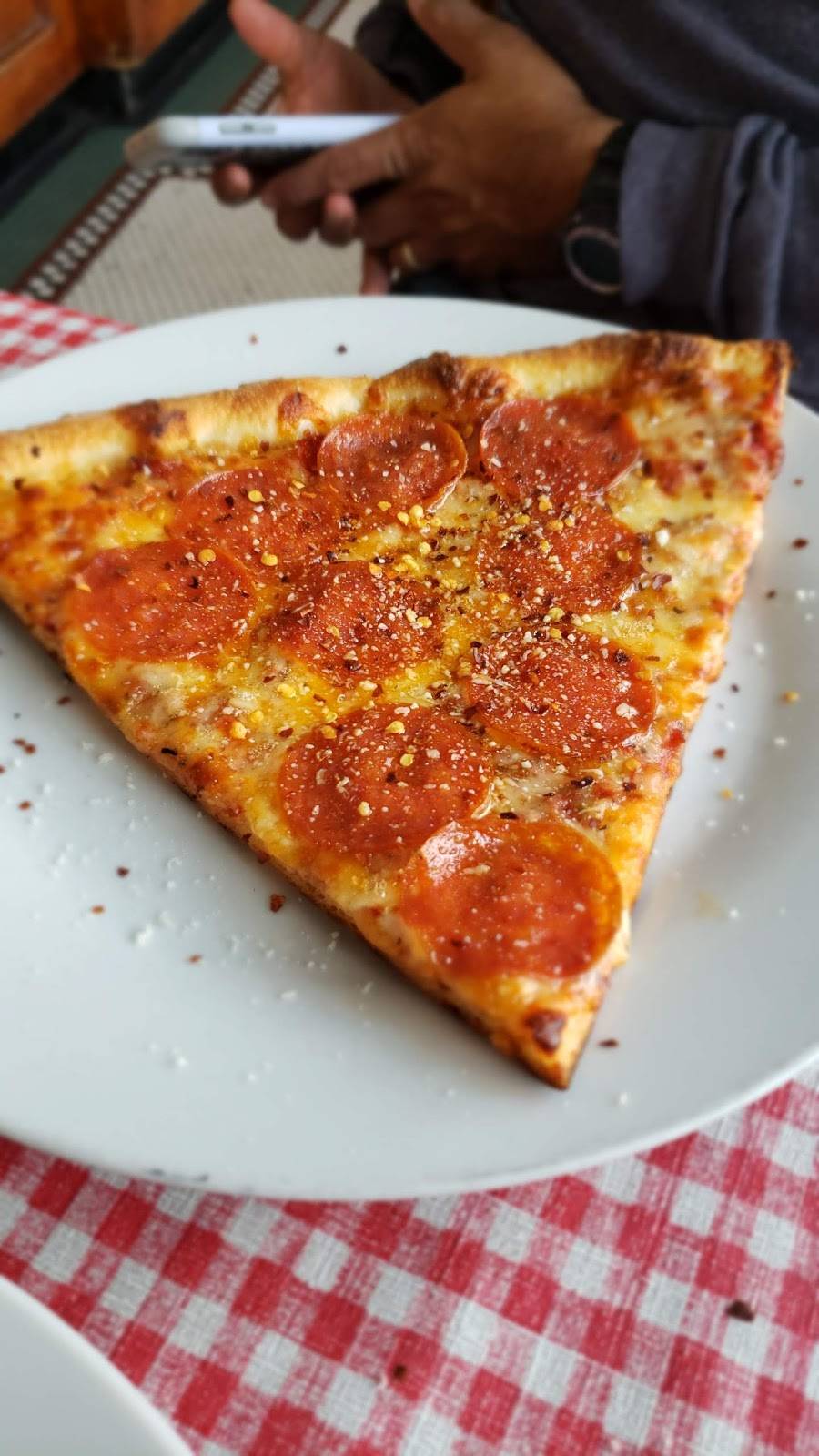 Johnnies NY Pizza | meal delivery | 10251 Santa Monica Blvd, Century City, CA 90067, USA | 3105531188 OR +1 310-553-1188