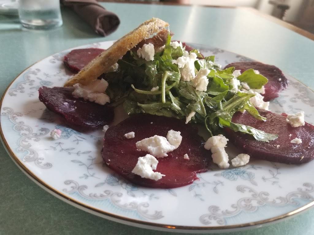 Chandelier | restaurant | 575 S Royal St, Jackson, TN 38301, USA | 7315542221 OR +1 731-554-2221