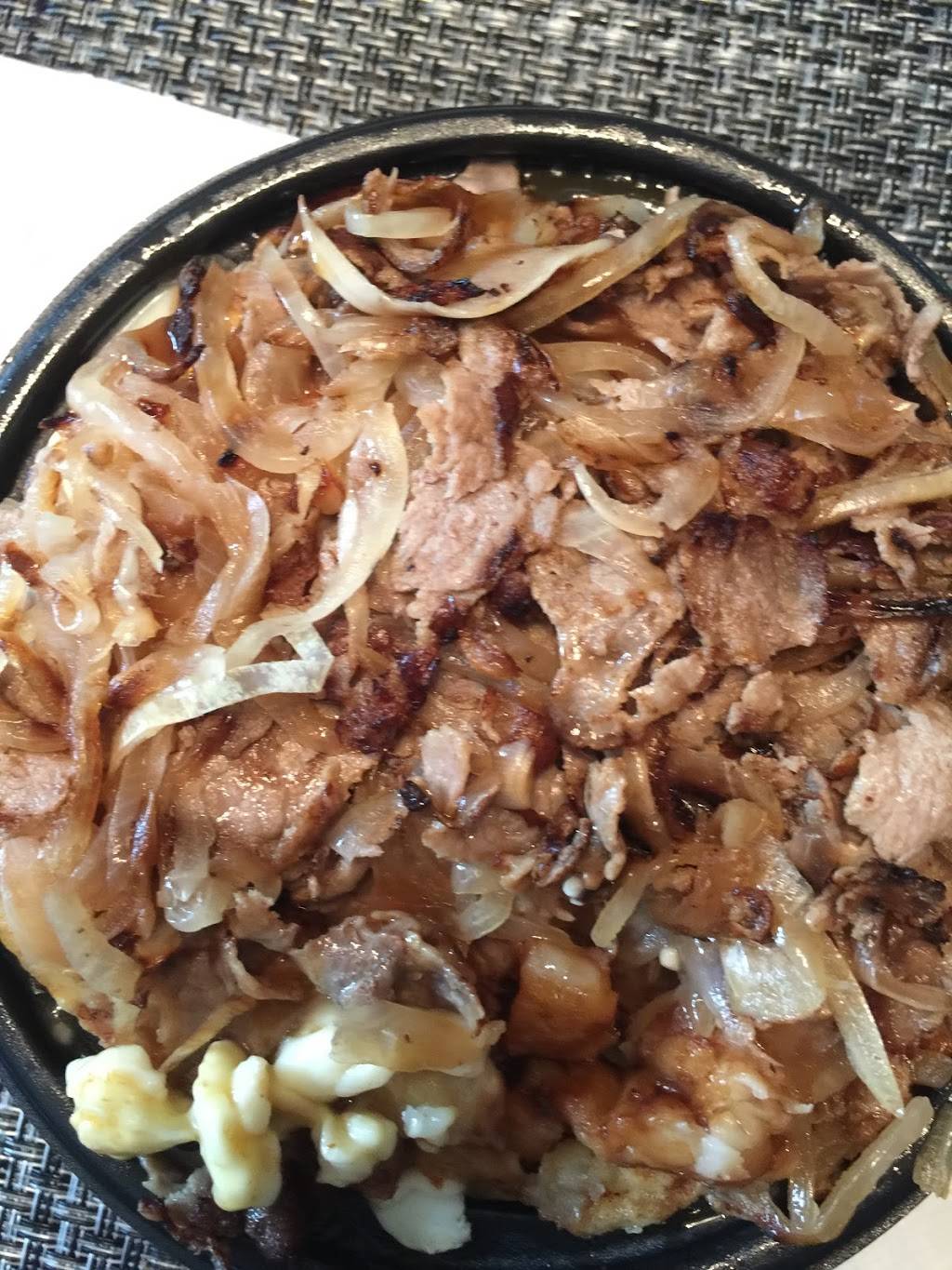 Le Petit Québec | restaurant | 130 Rue Notre-Dame, Repentigny, QC J6A 2P1, Canada | 4505813335 OR +1 450-581-3335