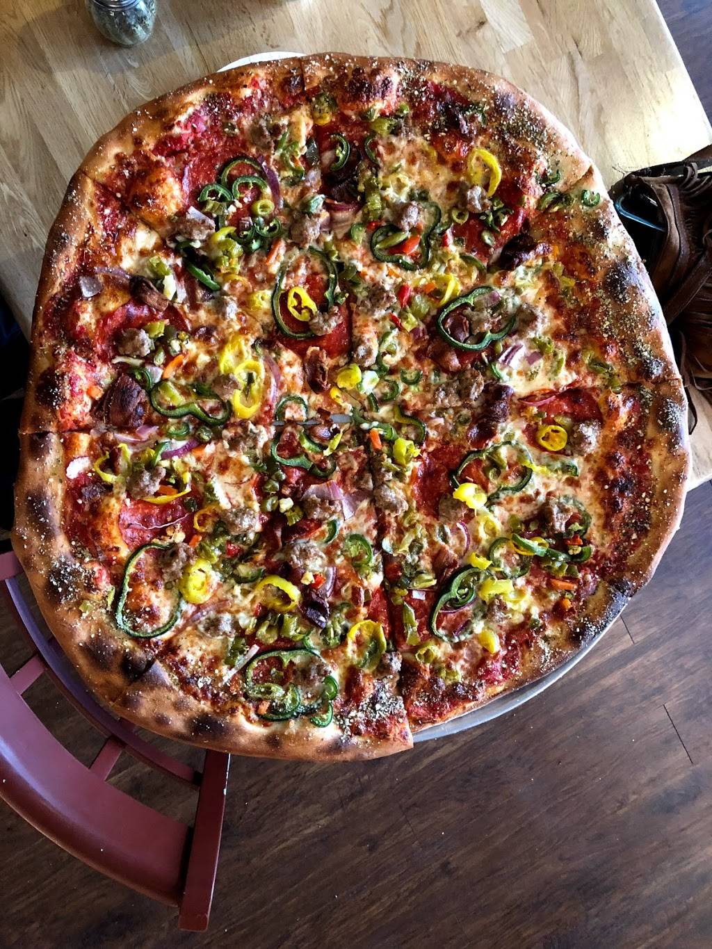 Dantes Pizzeria - Ravenswood | restaurant | 1964 W Lawrence Ave, Chicago, IL 60640, USA | 7732937608 OR +1 773-293-7608
