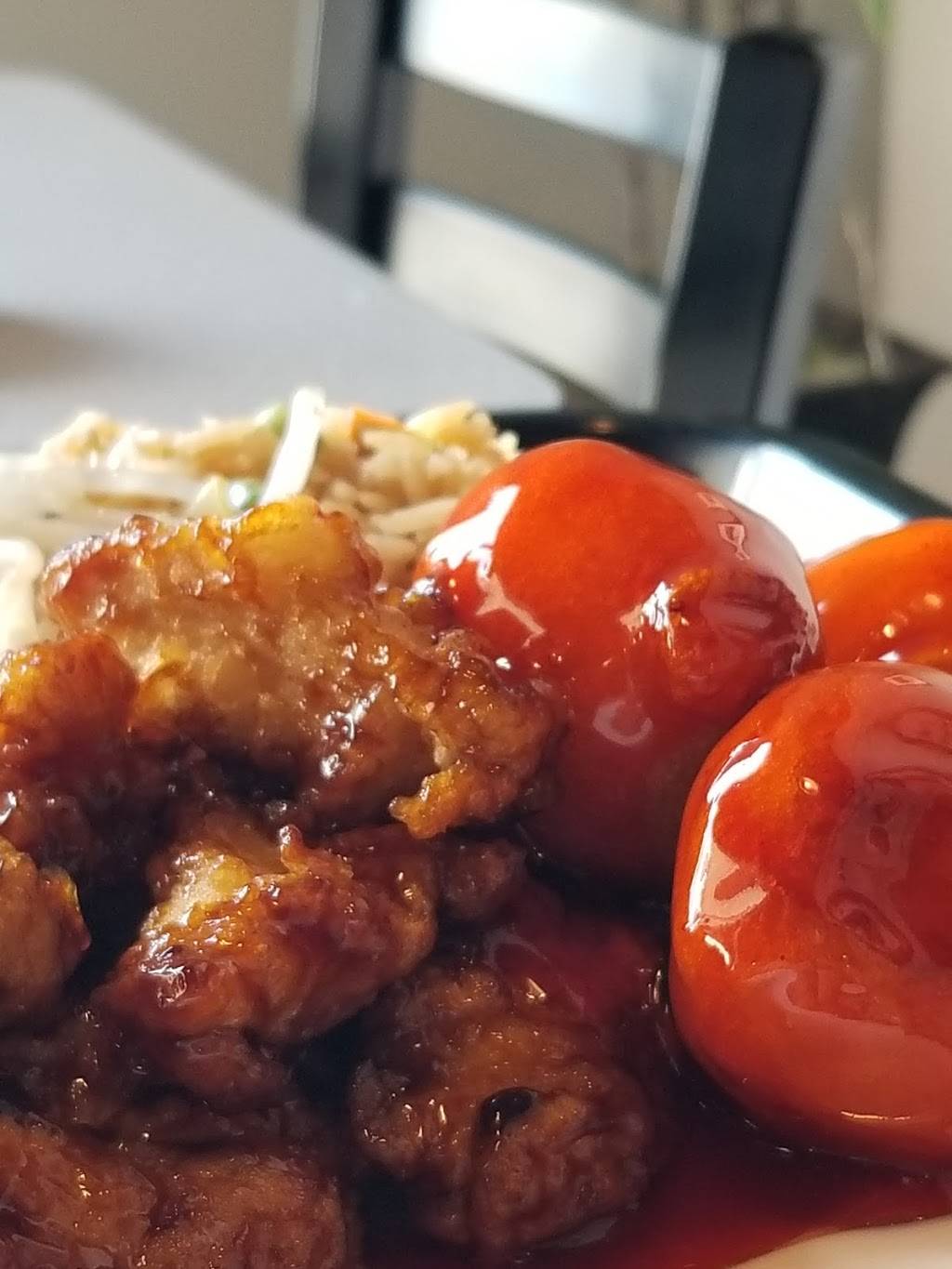 Wok & Roll | restaurant | 900 Division St, Cobourg, ON K9A 5V2, Canada | 9053778080 OR +1 905-377-8080