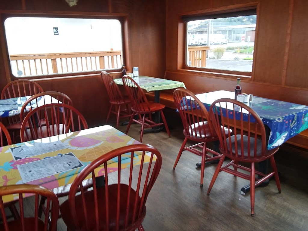 The Boat Fish & Chips | restaurant | 102 Hall Ave, Coos Bay, OR 97420, USA | 5418089500 OR +1 541-808-9500