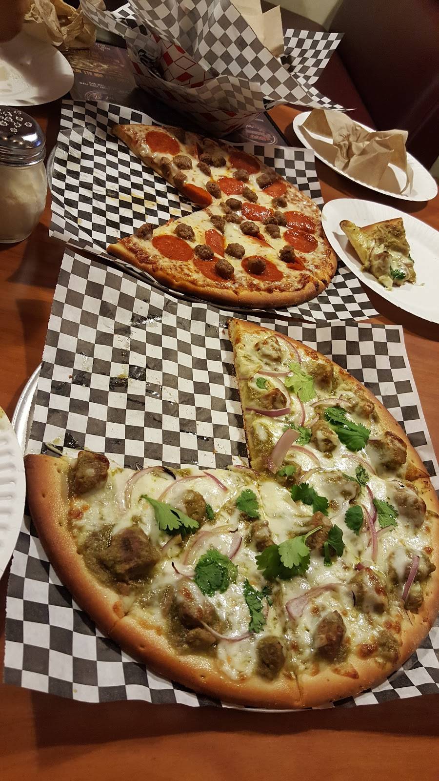 600 Degrees Pizzeria | restaurant | 16701 Bellflower Blvd, Bellflower, CA 90706, USA | 5626854962 OR +1 562-685-4962
