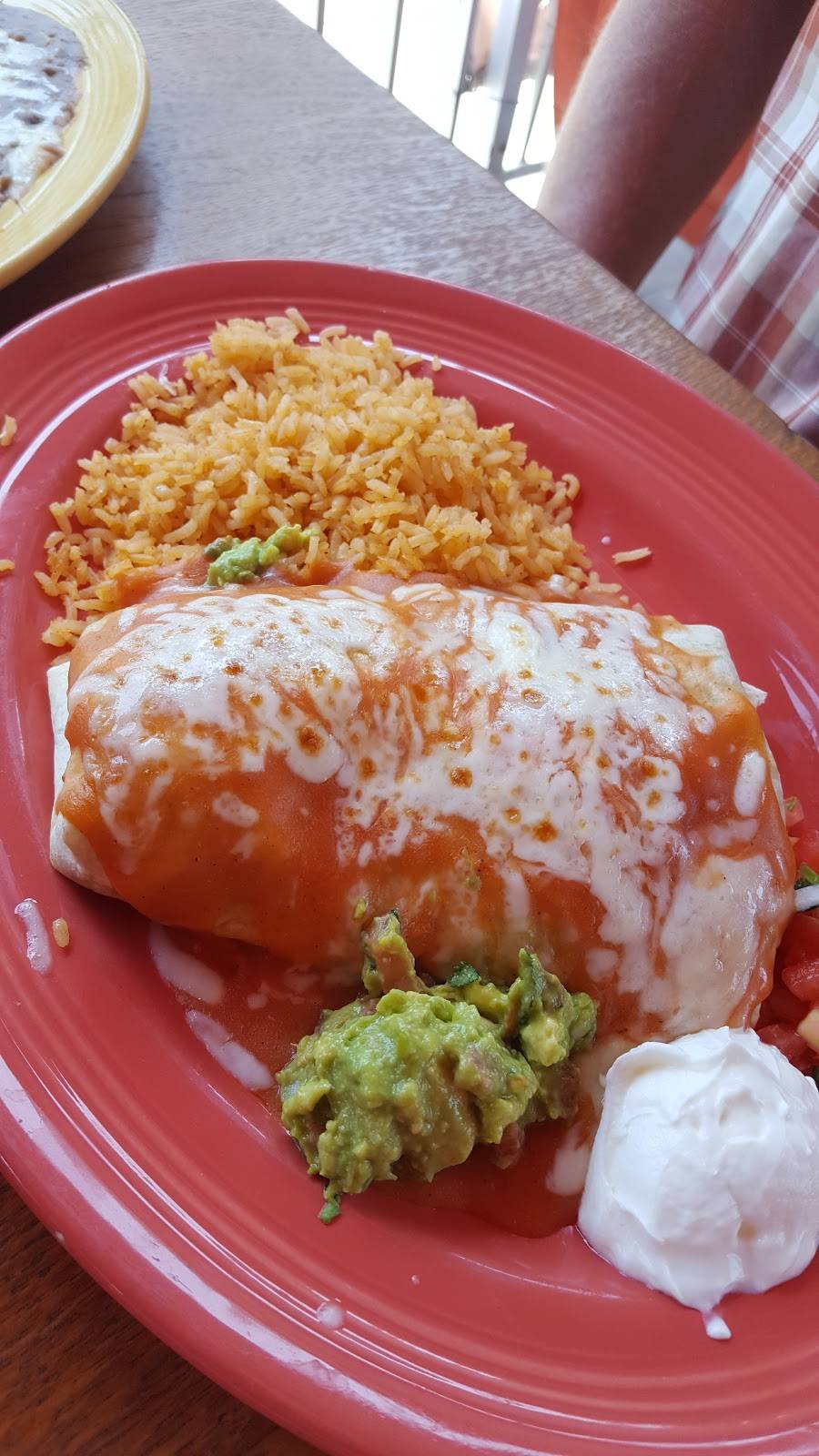 Los Amigos Bar & Grill | restaurant | 2825 W Olive Ave, Burbank, CA 91505, USA | 8188423700 OR +1 818-842-3700