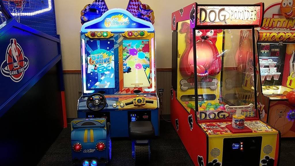 Chuck E. Cheese | restaurant | 3318 W Division St, St Cloud, MN 56301, USA | 3202533760 OR +1 320-253-3760