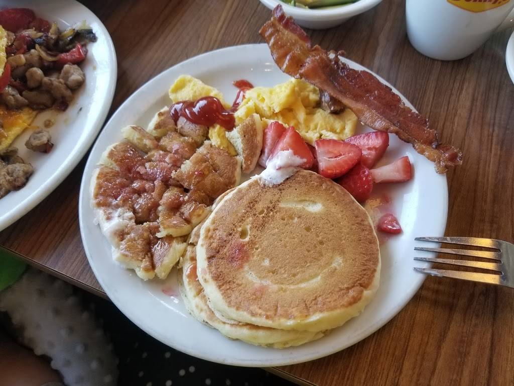 Dennys | restaurant | 5002 N 7th St, Phoenix, AZ 85014, USA | 6022797721 OR +1 602-279-7721