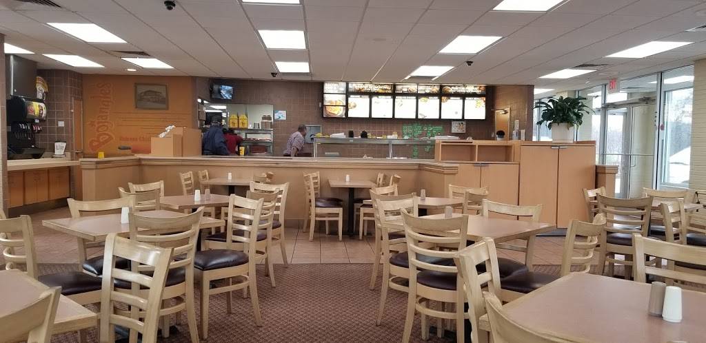 Bojangles Famous Chicken n Biscuits | restaurant | 4131 Statesville Ave, Charlotte, NC 28269, USA | 7045976147 OR +1 704-597-6147