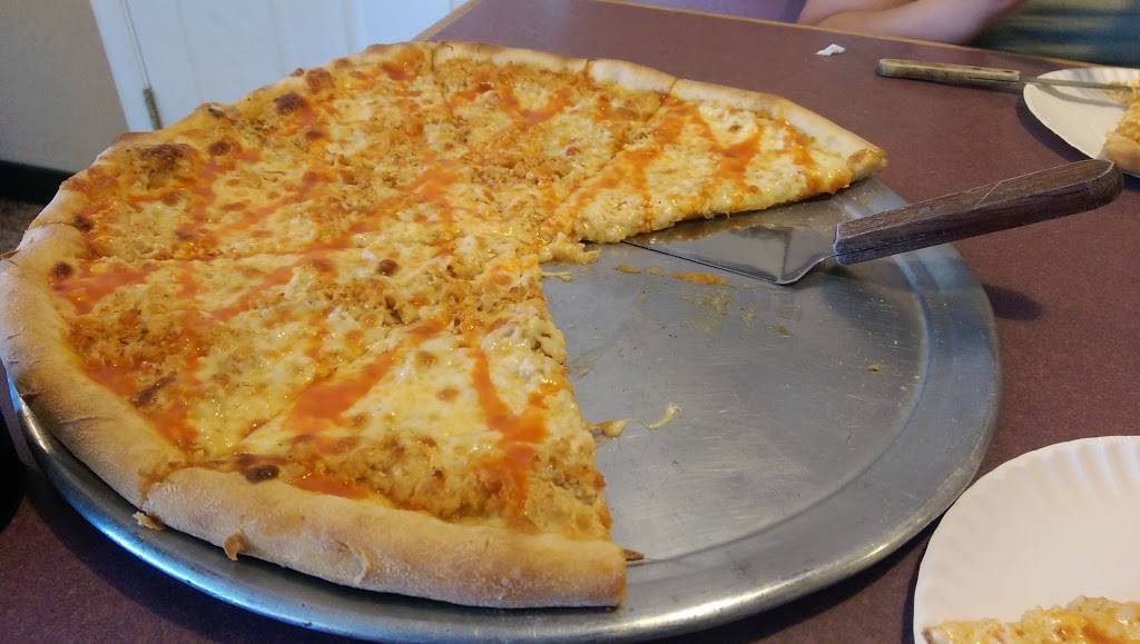 Toscos Pizza & Restaurant | restaurant | 824 Main St, Pennsburg, PA 18073, USA | 2156790650 OR +1 215-679-0650