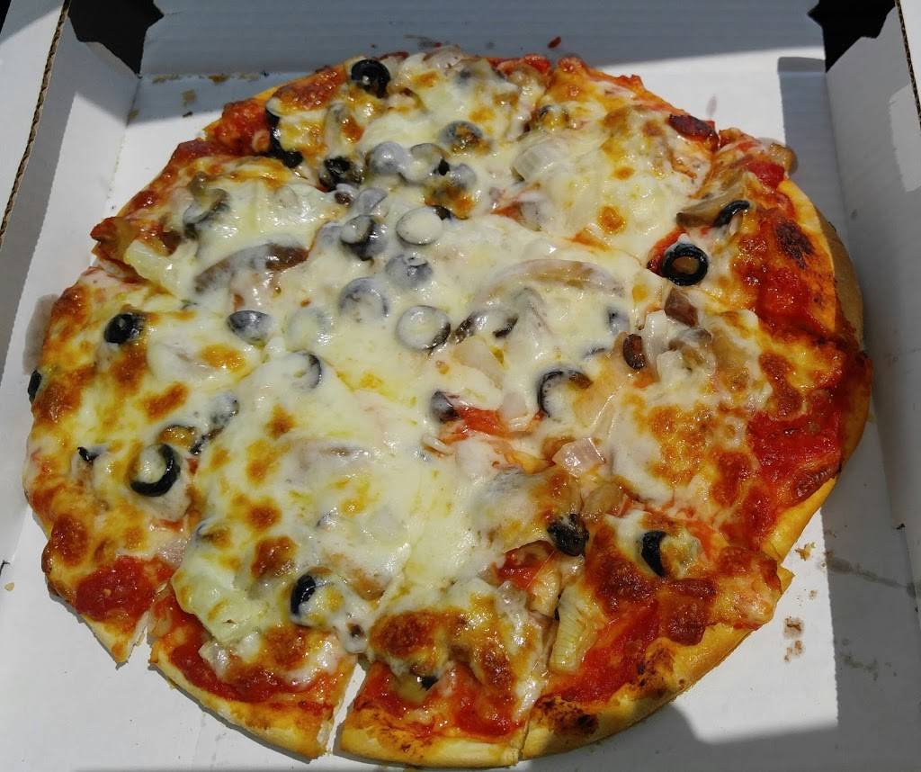 Gerrys Pizza | restaurant | 7403 Argus Dr, Rockford, IL 61107, USA | 8153992031 OR +1 815-399-2031