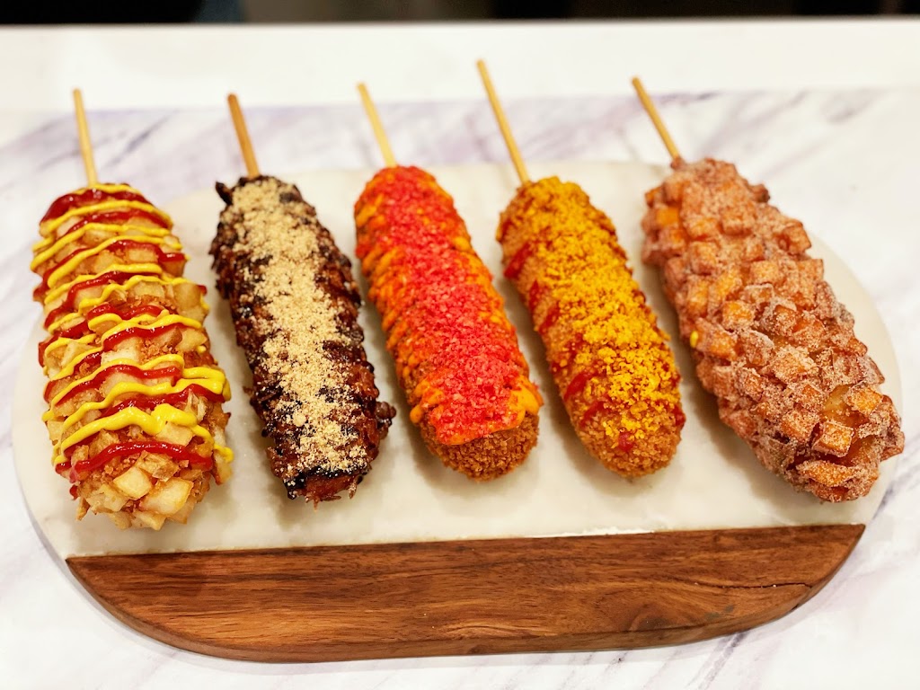 Kong Dog | restaurant | 1424 W Taylor St, Chicago, IL 60607, USA | 3122650958 OR +1 312-265-0958