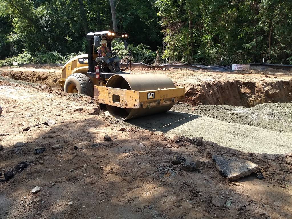 Subway | restaurant | 2424 Wake Forest Rd, Raleigh, NC 27608, USA | 9198290900 OR +1 919-829-0900