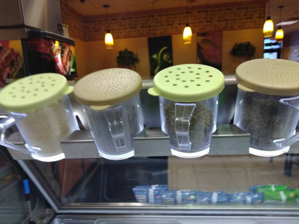 Subway | restaurant | 17 E High St, Oxford, OH 45056, USA | 5132806368 OR +1 513-280-6368