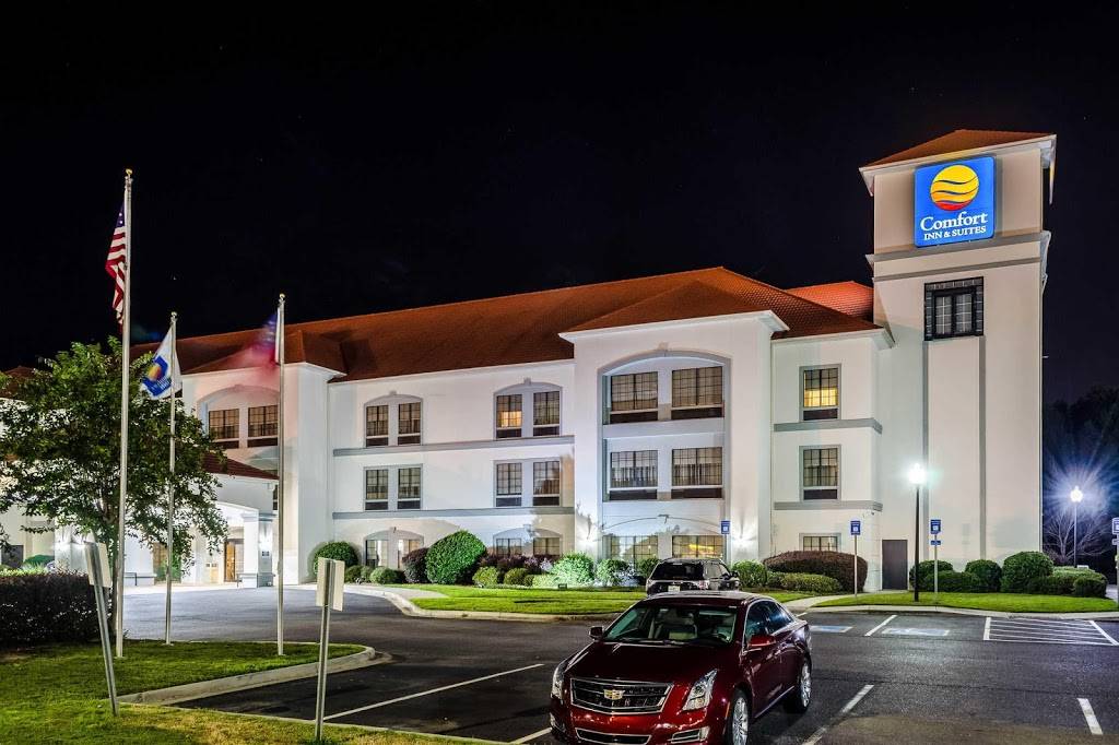 Comfort Inn & Suites Savannah Airport | restaurant | 15 Jay R Turner Dr, Savannah, GA 31408, USA | 9126291500 OR +1 912-629-1500