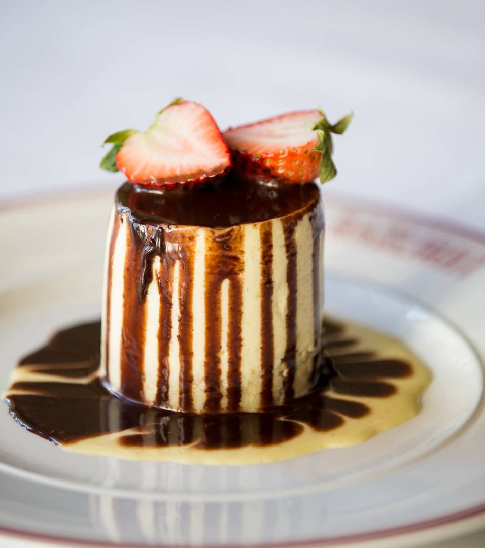 Gaslight Kitchen & Bar | restaurant | 1100 Market St, Lynnfield, MA 01940, USA | 7813343433 OR +1 781-334-3433