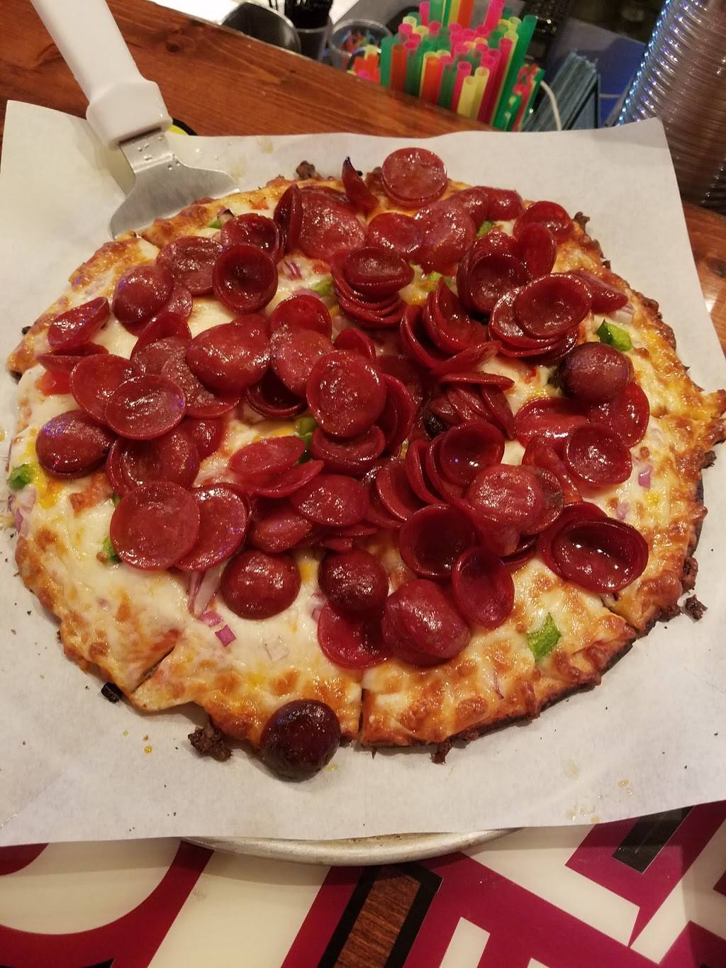 Lexiz Pizza Pub | restaurant | 1613 Westside Hwy, Kelso, WA 98626, USA | 3605751960 OR +1 360-575-1960