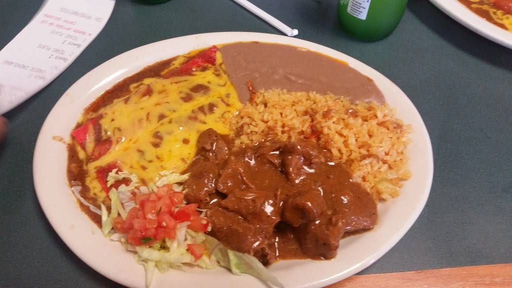 Panchos Mexican Restaurant | restaurant | 1005 Enrique M. Barrera Pkwy, San Antonio, TX 78237, USA | 2104332800 OR +1 210-433-2800