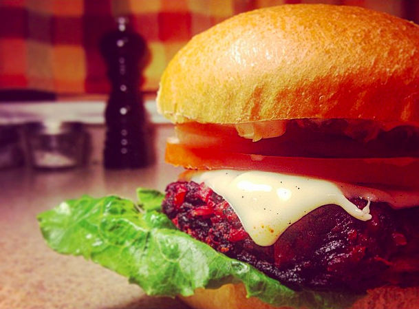 Swillburger | restaurant | 820 S Clinton Ave, Rochester, NY 14620, USA | 5854422442 OR +1 585-442-2442