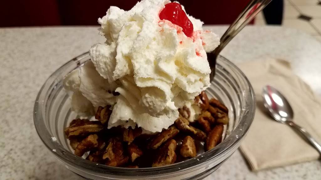Oberweis Ice Cream and Dairy Store | restaurant | 101-103 S Northwest Hwy, Park Ridge, IL 60068, USA | 8476929840 OR +1 847-692-9840