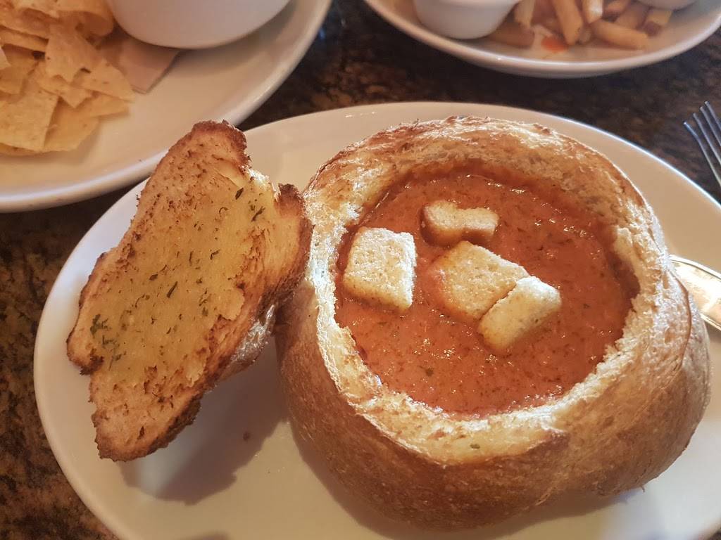 BJs Restaurant & Brewhouse | restaurant | 8027 Leesburg Pike #100, Vienna, VA 22182, USA | 7033567305 OR +1 703-356-7305