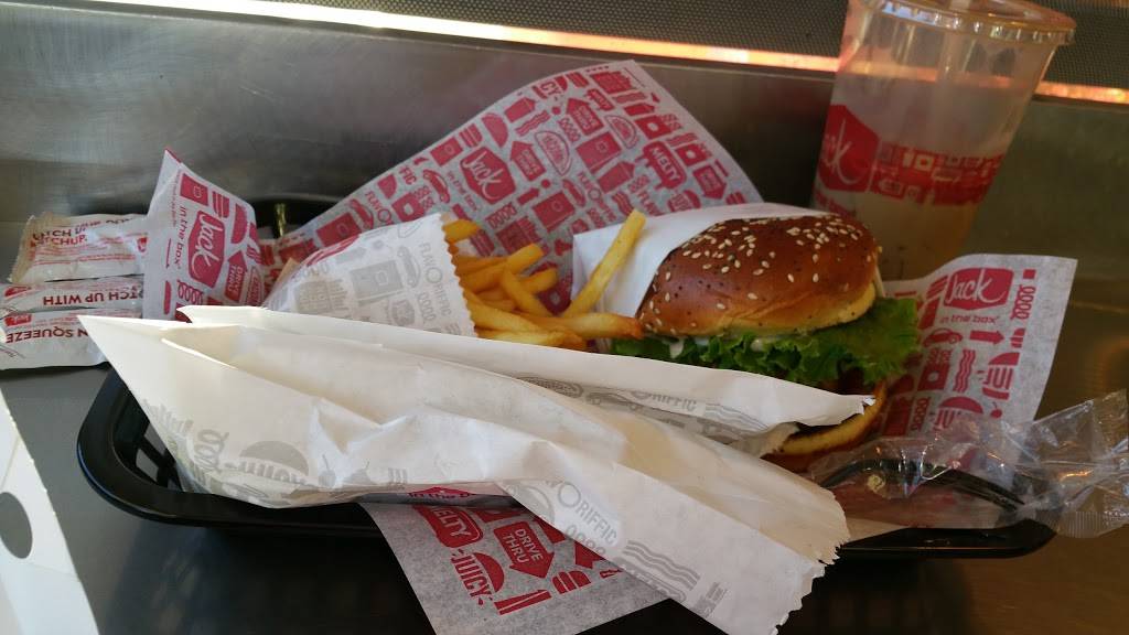 Jack in the Box | restaurant | 2601 E Slauson Ave, Huntington Park, CA 90255, USA | 3235852125 OR +1 323-585-2125