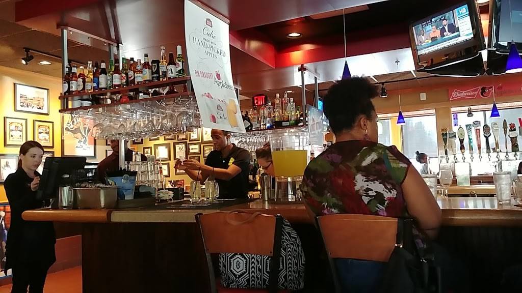 Applebees Grill + Bar | restaurant | 8610 Lasalle Rd, Towson, MD 21286, USA | 4102967077 OR +1 410-296-7077