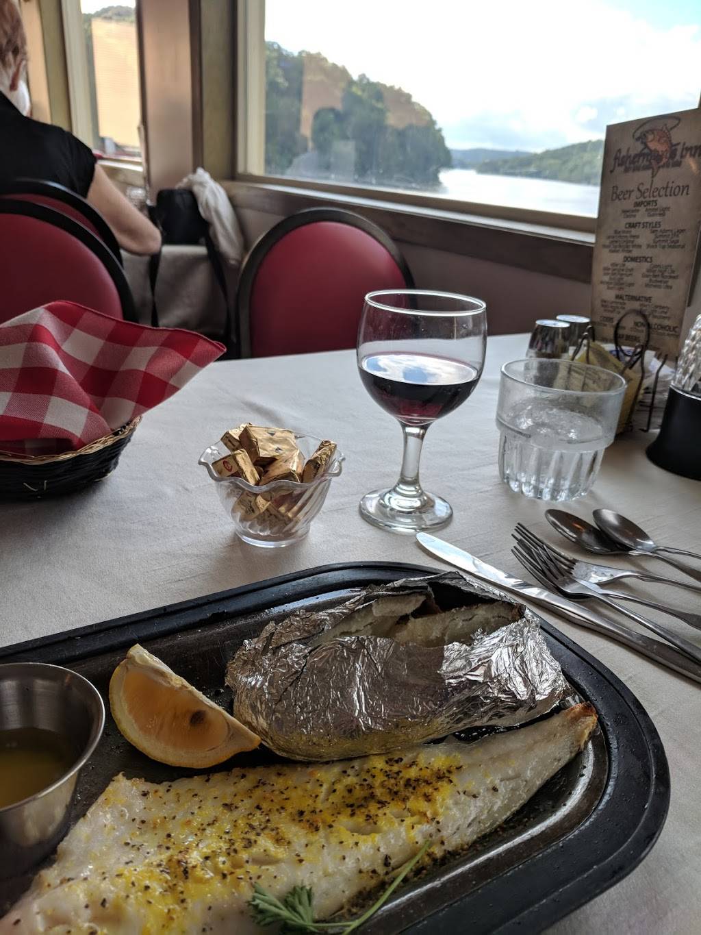 Fishermans Inn | restaurant | 8 Fisherman Dr NW, Oronoco, MN 55960, USA | 5073674567 OR +1 507-367-4567