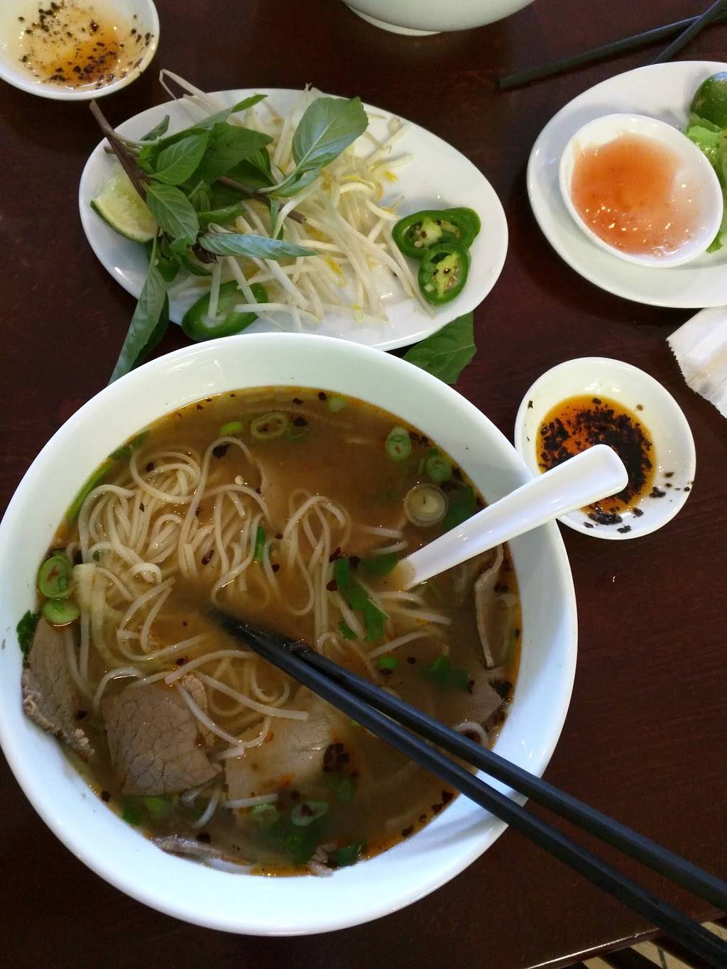 Pho Sate | restaurant | 2814 Graham Rd, Falls Church, VA 22042, USA | 7036988088 OR +1 703-698-8088