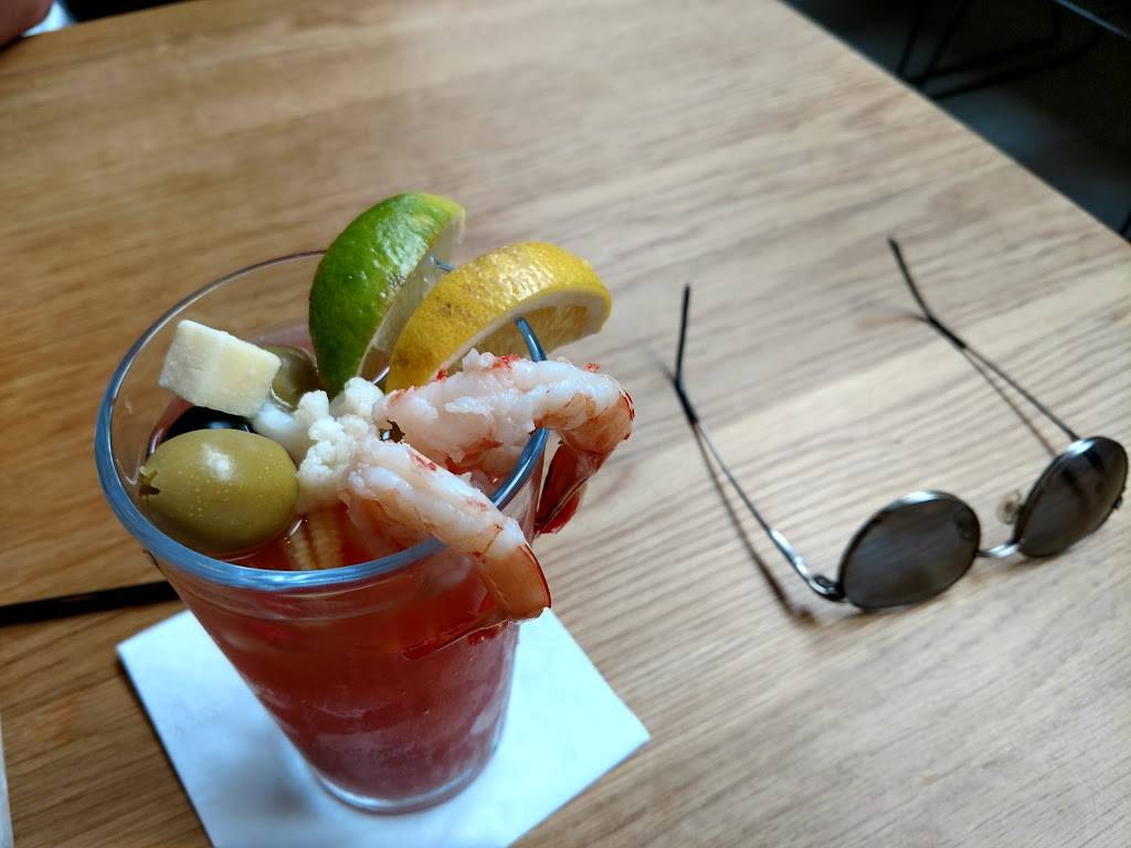 Amelia Tavern Restaurant & Brewpub | restaurant | 318 Centre St, Fernandina Beach, FL 32034, USA | 9043106088 OR +1 904-310-6088