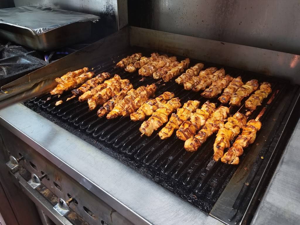 Chakula Hut | restaurant | 1871 OConnor Dr, North York, ON M4A 1X1, Canada | 4167522786 OR +1 416-752-2786