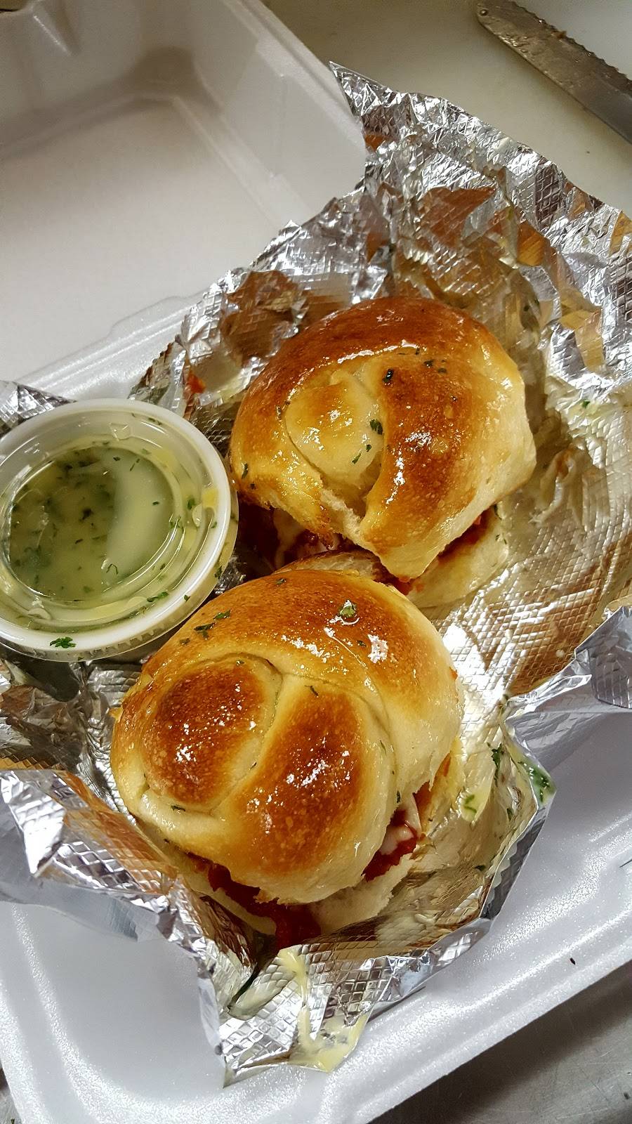 Joes Old School Pizza | restaurant | 2711 N Hiatus Rd, Cooper City, FL 33026, USA | 9544335757 OR +1 954-433-5757