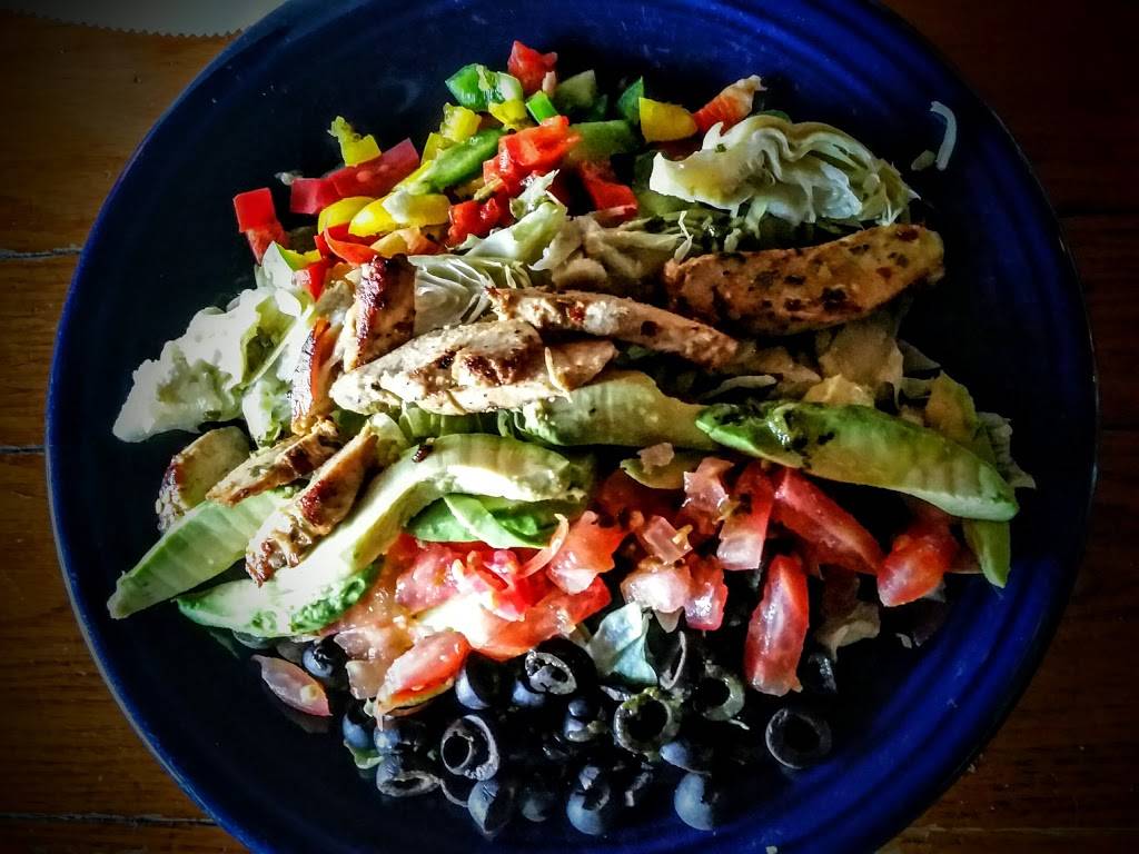 Chez Guevara Restaurant | restaurant | 8023 Kingston Pike, Knoxville, TN 37919, USA | 8656905250 OR +1 865-690-5250