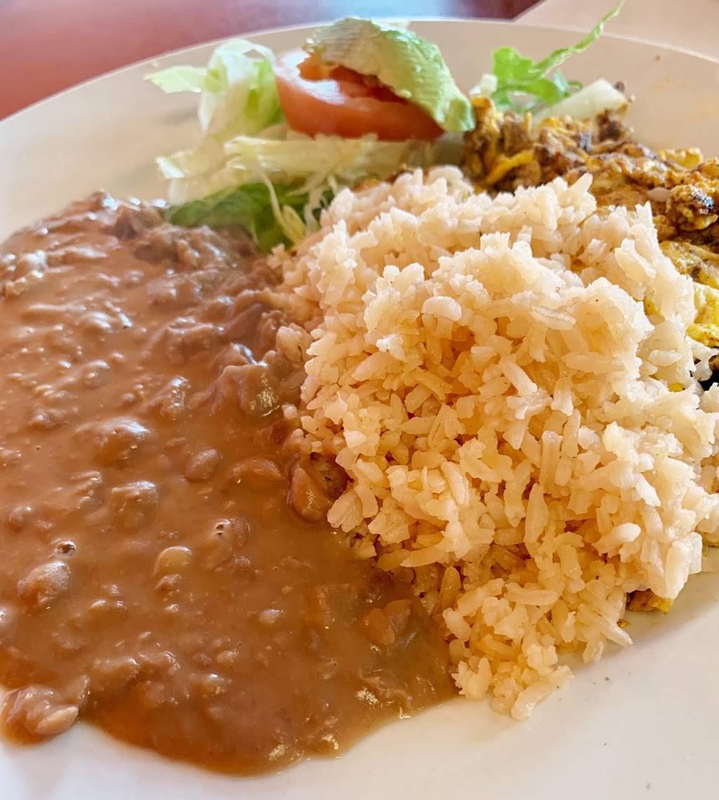 Clios Restaurant | restaurant | 15749 North Fwy, Houston, TX 77090, USA | 2818754745 OR +1 281-875-4745