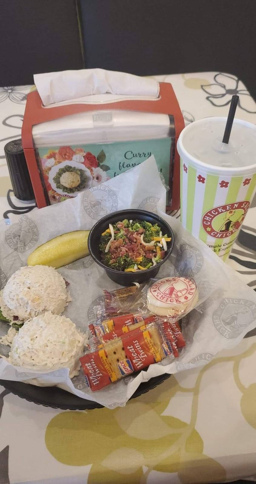 Chicken Salad Chick | restaurant | 726 Watkins Rd, Maryville, TN 37801, USA | 8657370047 OR +1 865-737-0047