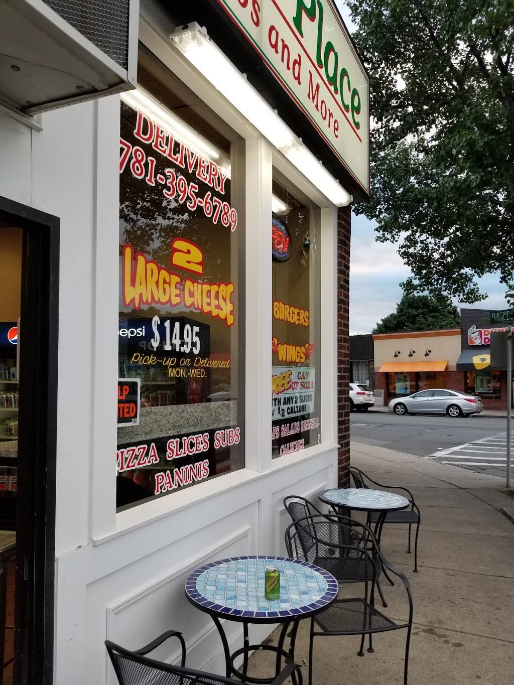 The Original Ronnys Place | restaurant | 433 Salem St, Medford, MA 02155, USA | 7813956789 OR +1 781-395-6789