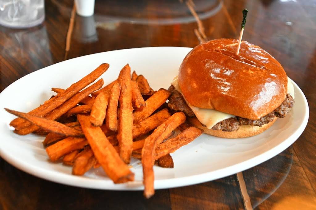 Korners Kountry Kitchen | restaurant | 559 Main St, Brookville, IN 47012, USA | 7655471039 OR +1 765-547-1039