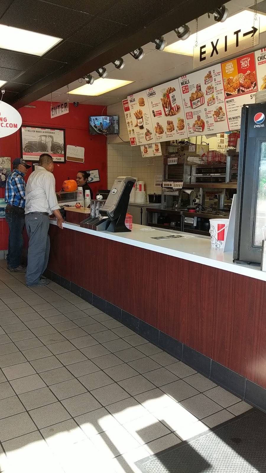 KFC | restaurant | 696 W El Camino Real, Mountain View, CA 94040, USA | 6509688554 OR +1 650-968-8554