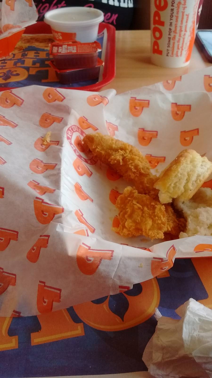 Popeyes Louisiana Kitchen | restaurant | 317 Kimberly Ave, New Haven, CT 06519, USA | 2038892957 OR +1 203-889-2957