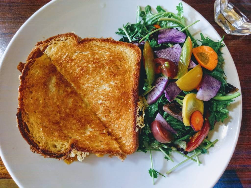 Cow & Quince | restaurant | 407 2nd St, New Glarus, WI 53574, USA | 6085272900 OR +1 608-527-2900