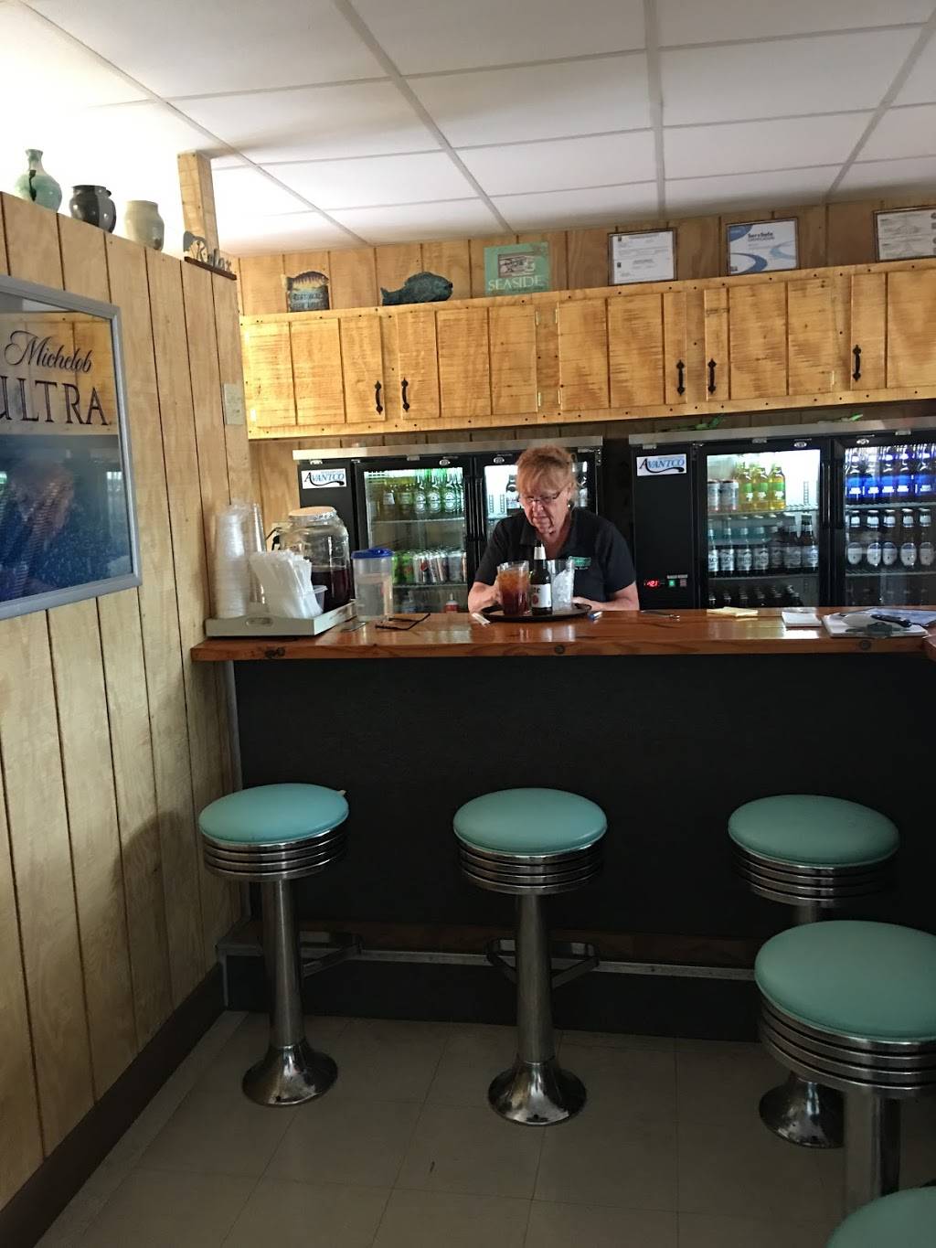 Ortona Tavern | restaurant | 1750 Williams Rd, Moore Haven, FL 33471, USA | 8636741763 OR +1 863-674-1763