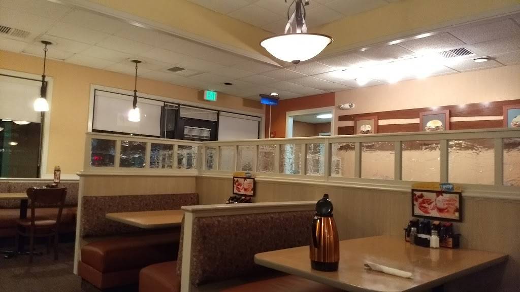 IHOP | restaurant | 1009 E Bidwell St, Folsom, CA 95630, USA | 9169833643 OR +1 916-983-3643