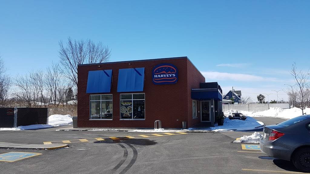 Harveys | restaurant | 70 Boulevard Laurier, McMasterville, QC J3G 1P8, Canada | 4504670426 OR +1 450-467-0426