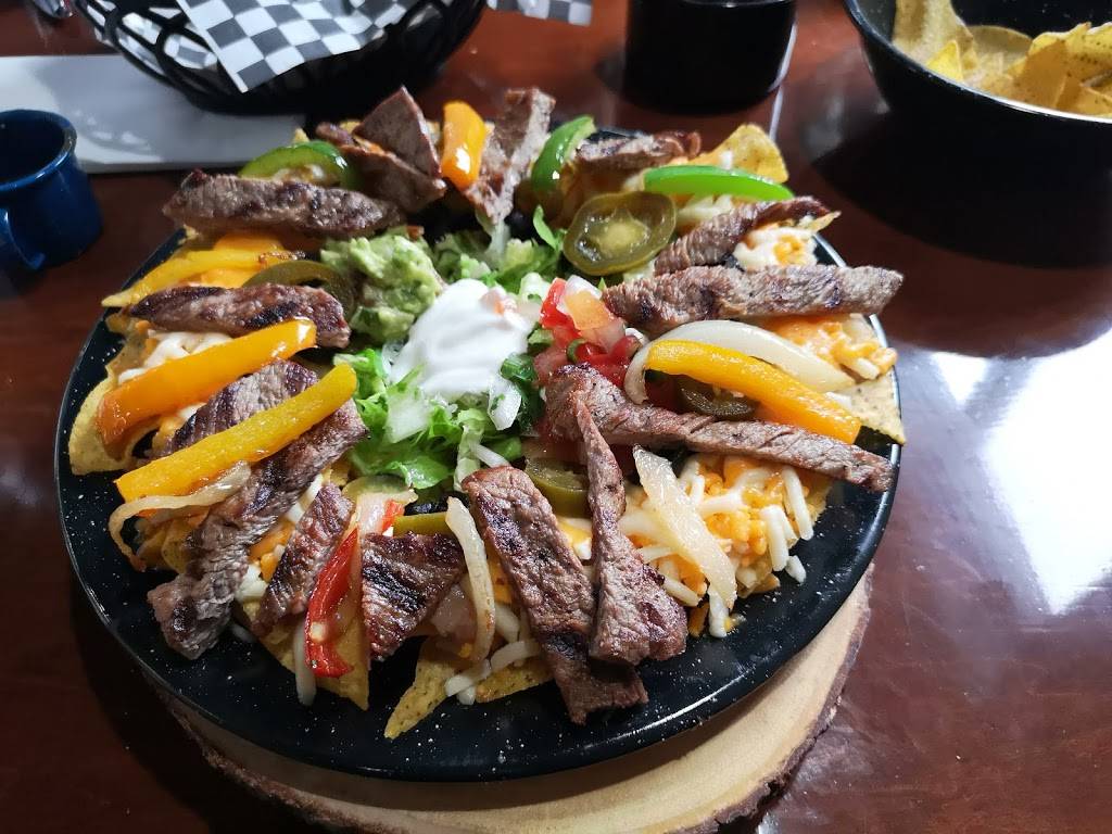 Riviera Maya Mexican Bar & Grill | restaurant | 4 Wellington St, Leamington, ON N8H 4P9, Canada | 5193264142 OR +1 519-326-4142