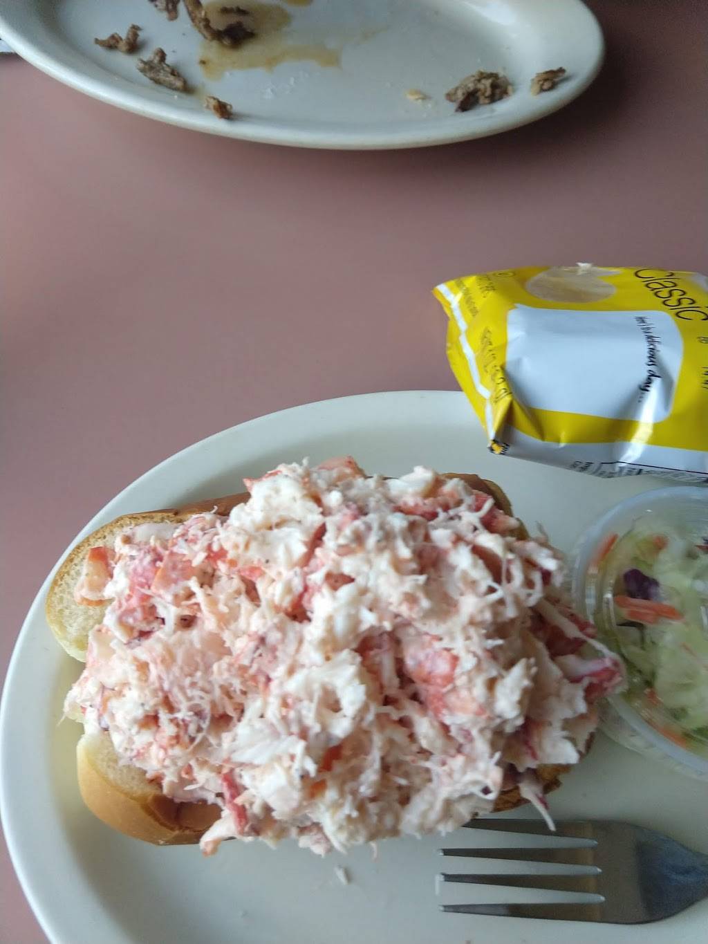 Wooden Shoe | restaurant | 419 Lower County Rd, Dennis Port, MA 02639, USA | 5083946431 OR +1 508-394-6431